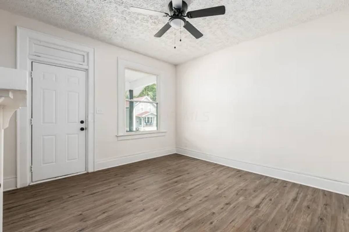 Townhouse for rent at 975-977 Miller Ave, Columbus, OH 43206