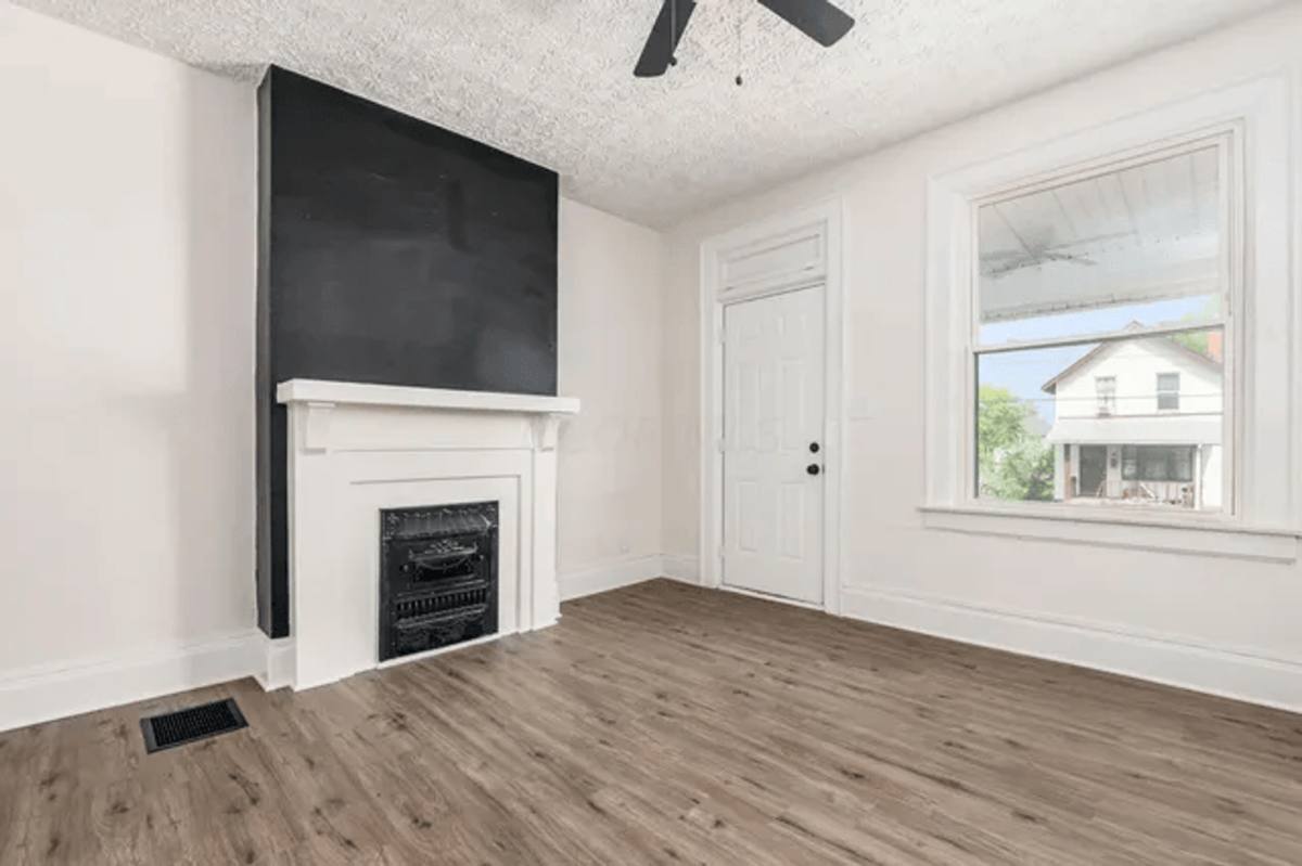 Townhouse for rent at 975-977 Miller Ave, Columbus, OH 43206