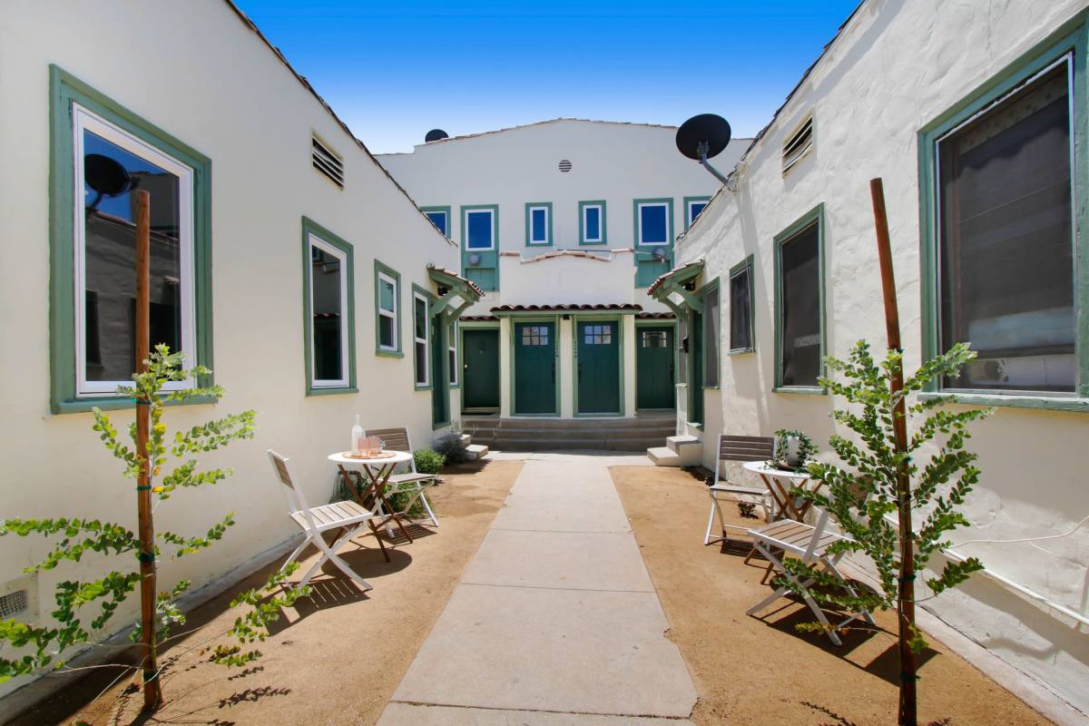 Apartment for rent at 4344 Burns Ave, Los Angeles, CA 90029