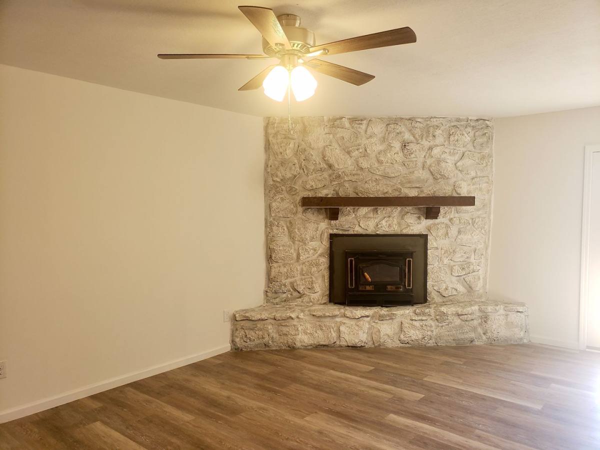 House for rent at 1424 E Hanover, Springfield, MO 65804