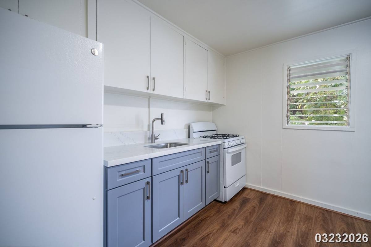 Apartment for rent at 1719 Nuuanu Ave, Honolulu, HI 96817