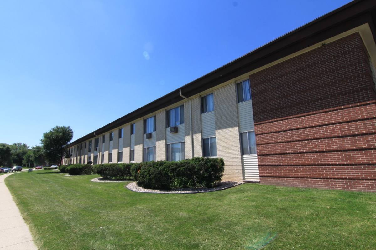 Apartment for rent at 36 Reid Terrace, Fond Du Lac, WI 54935