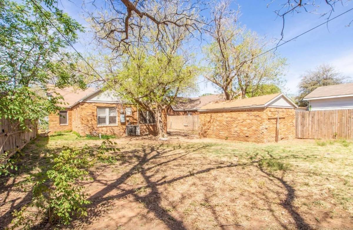 House for rent at 1913 25th St, Lubbock, TX 79411