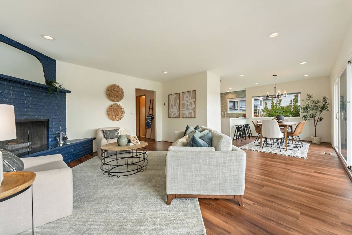 Condo for rent at 540 N Hayden Bay Dr, Portland, OR 97217