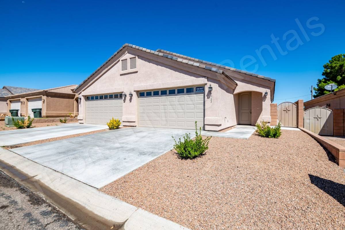 House for rent at 733 Pala Mesa Dr, Kingman, AZ 86409