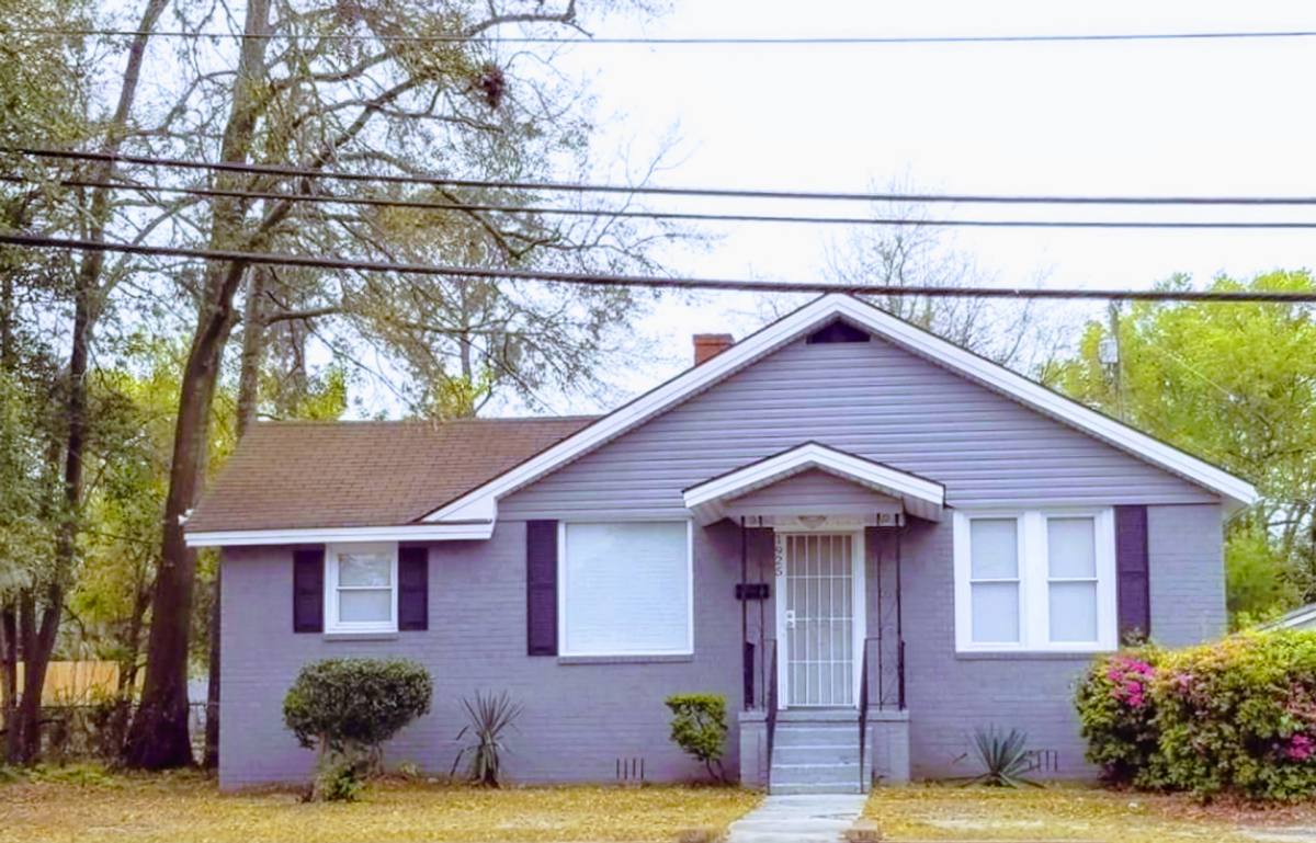 Apartment for rent at 1925 E Gwinnett, Savannah, GA 31404