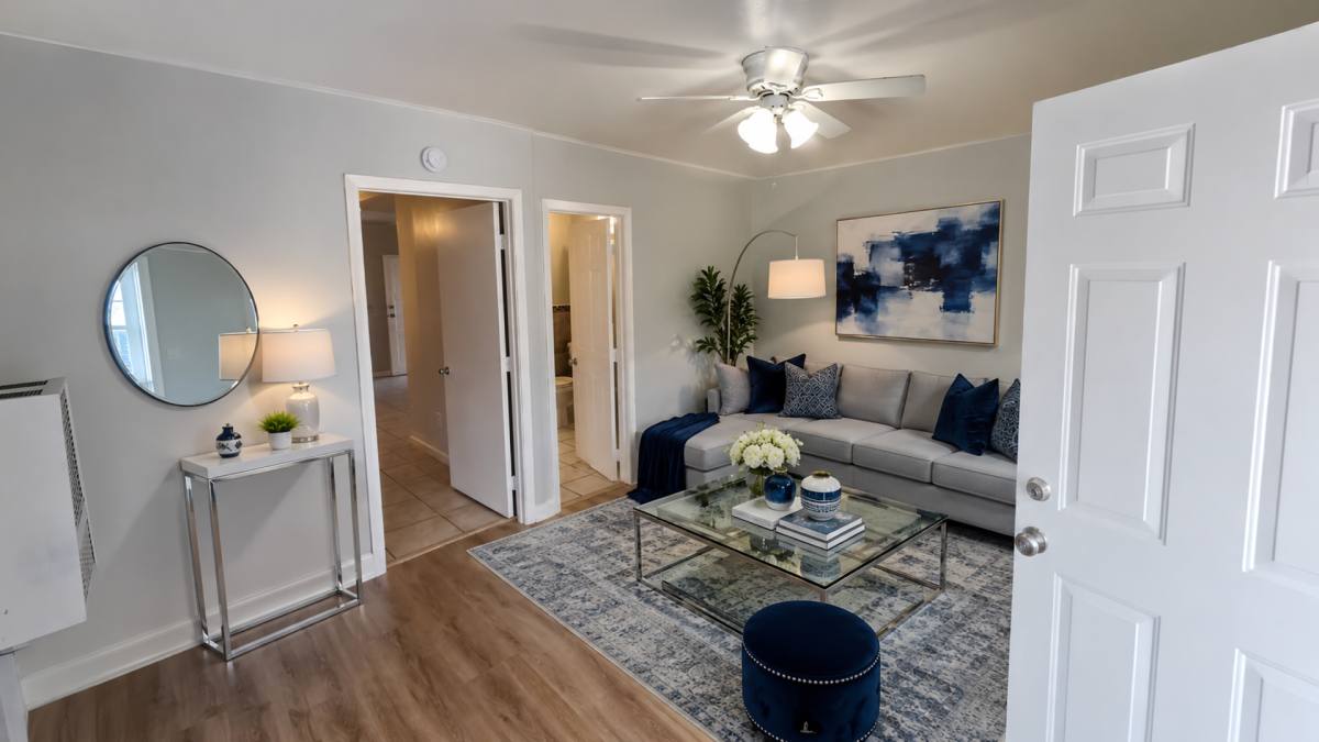 Apartment for rent at 1409-1411 Junipero Ave, Long Beach, CA 90804
