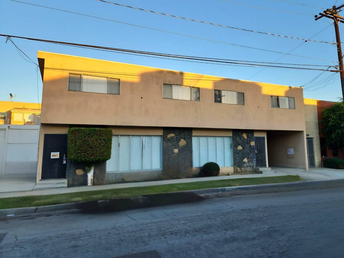 Apartment for rent at 1400-1408 Freeman Ave, Long Beach, CA 90804