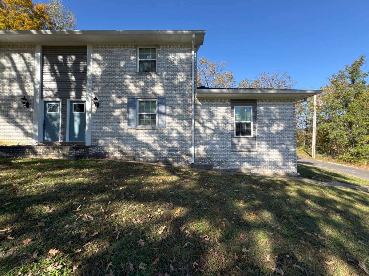 Apartment for rent at 11472 US-Highway, Calvert City, KY 42029