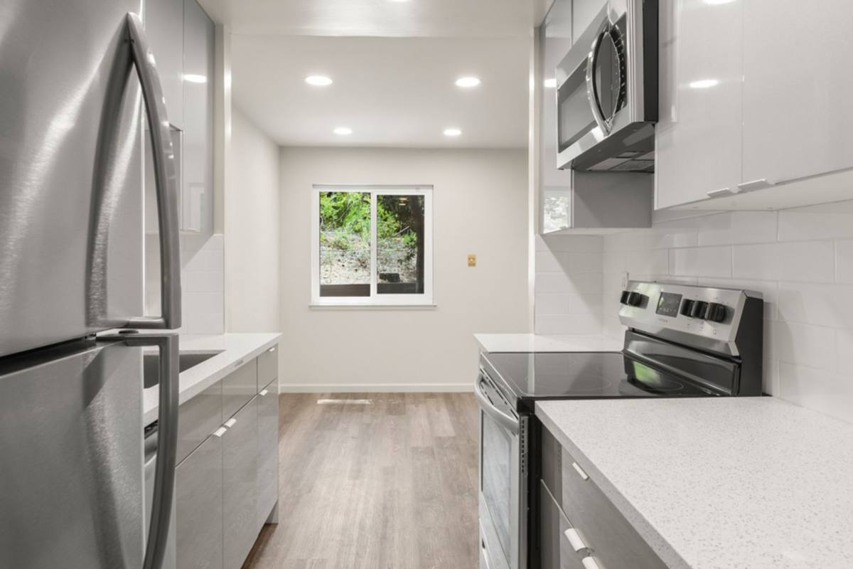 Apartment for rent at 2441 Carlmont Dr, Belmont, CA 94002