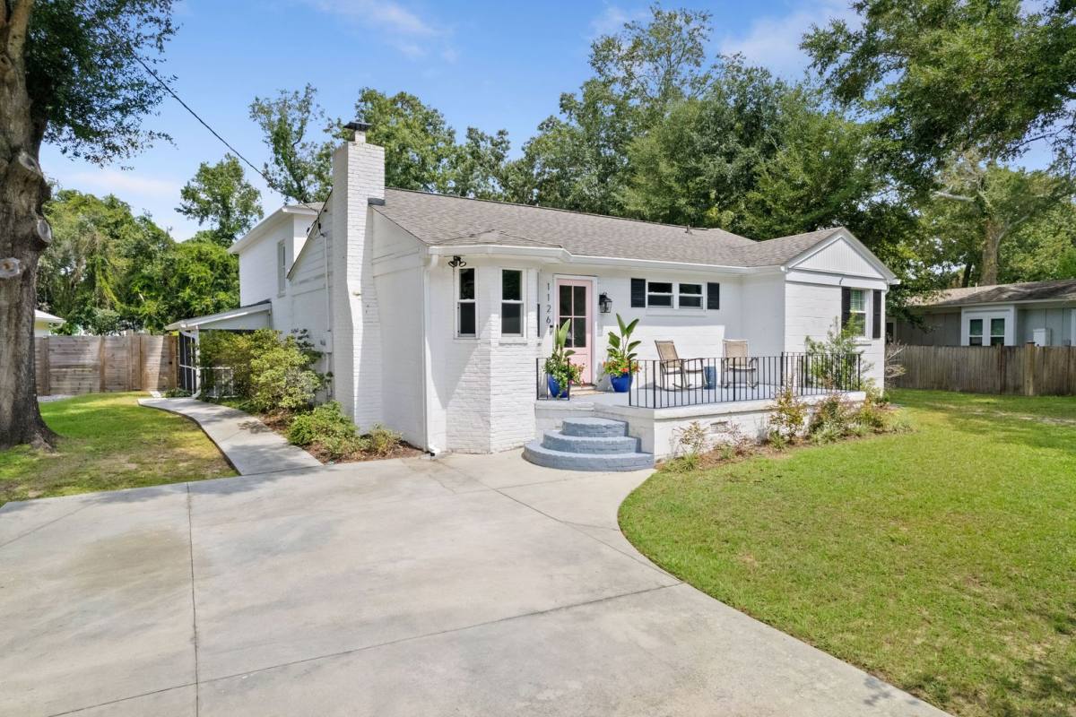 House for rent at 1126 Pleasant Pines Rd, Mount Pleasant, SC 29464