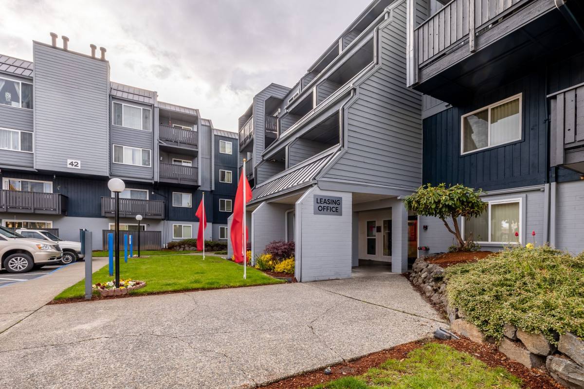 Apartment for rent at 42 Thunderbird Parkway SW, Lakewood, WA 98498