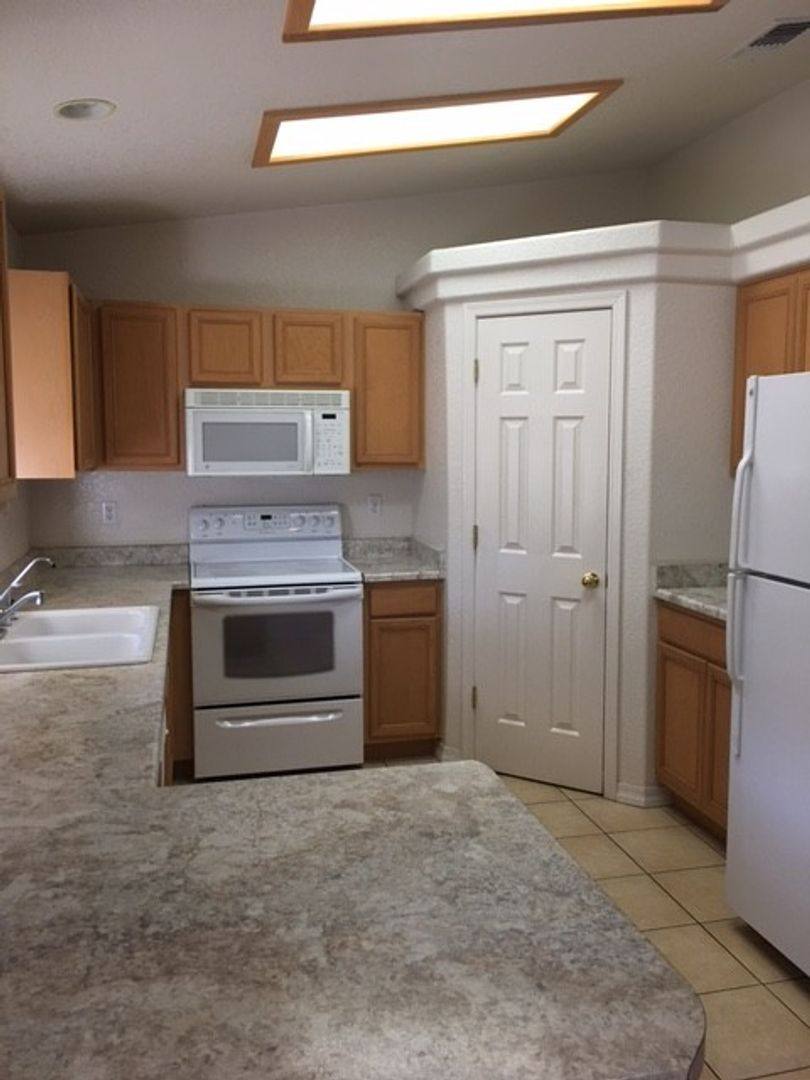 House for rent at 3301 Tolteca Dr, Lake Havasu City, AZ 86406