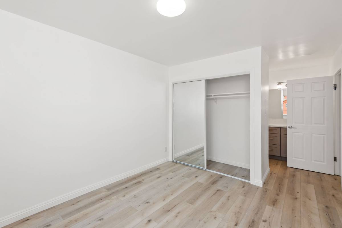 Condo for rent at 1625 S St Andrews Place, Los Angeles, CA 90019