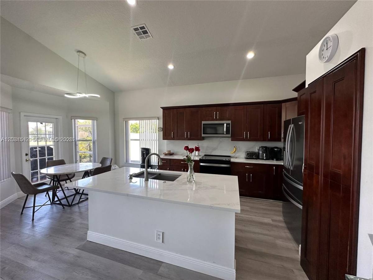22040 Altona Dr, Boca Raton, FL 33428