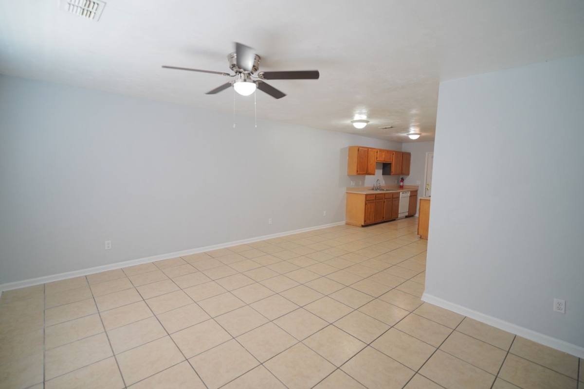 Apartment for rent at 2442-2444-2446 Talco Hills Dr, Tallahassee, FL 32303