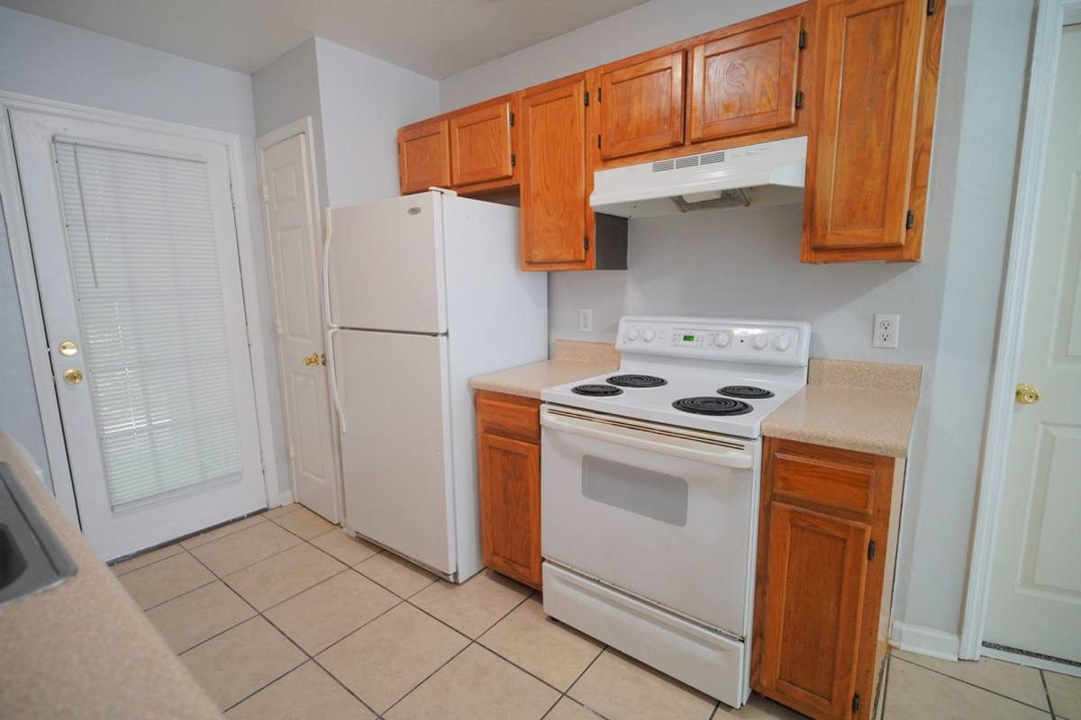 Apartment for rent at 2442-2444-2446 Talco Hills Dr, Tallahassee, FL 32303