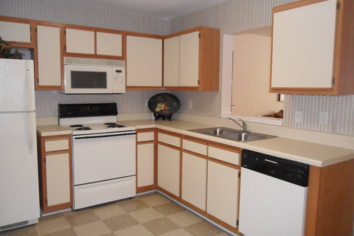 Apartment for rent at 1090 Barnett Shoals Rd, Athens, GA 30605