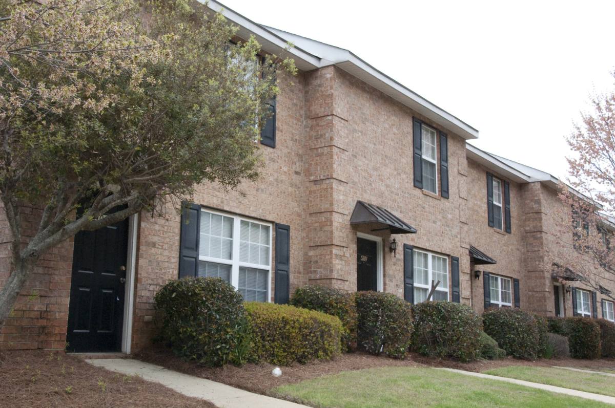 Apartment for rent at 1090 Barnett Shoals Rd, Athens, GA 30605