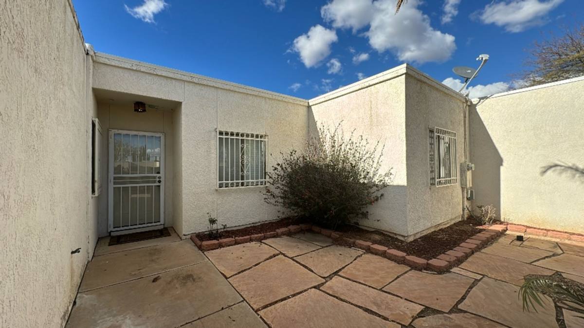 House for rent at 1041 Carmelita Dr, Sierra Vista, AZ 85635