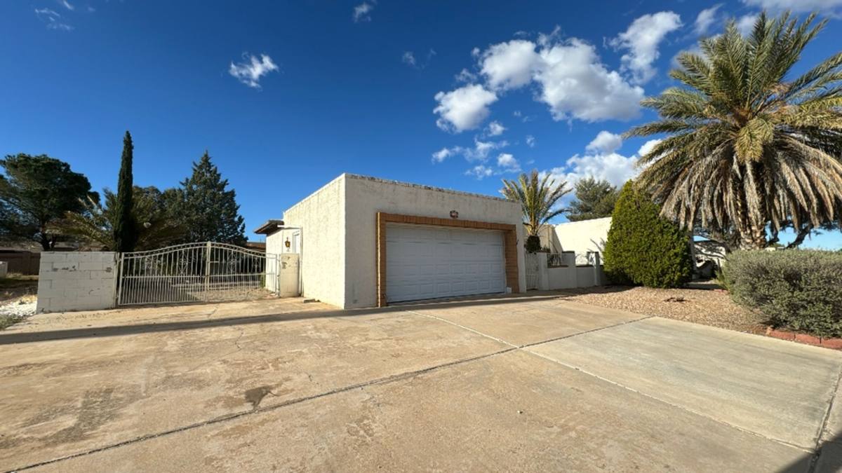 House for rent at 1041 Carmelita Dr, Sierra Vista, AZ 85635
