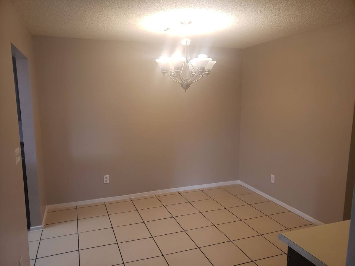 Apartment for rent at 116 Orland St, Las Vegas, NV 89107