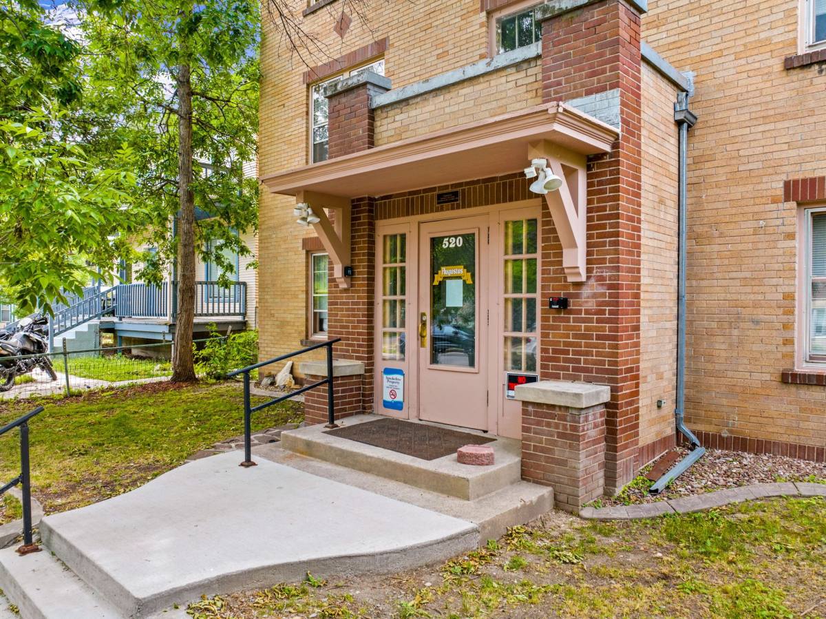 Apartment for rent at 520 4th Ave N, Great Falls, MT 59401