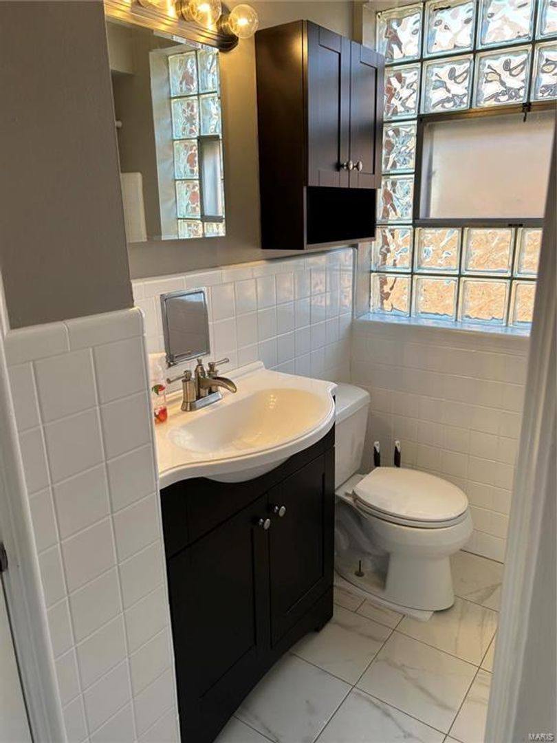 Apartment for rent at 7227-7229 Balson Ave, Saint Louis, MO 63130