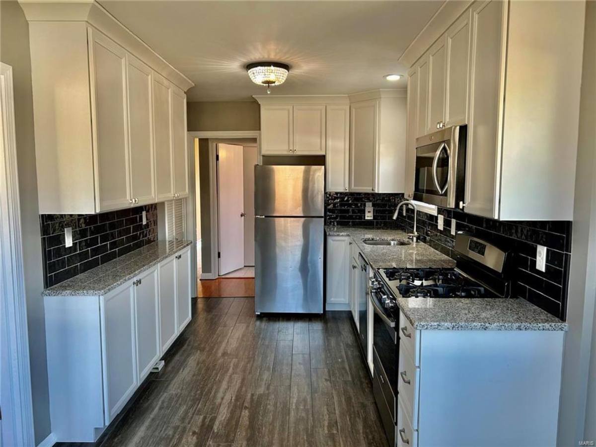 Apartment for rent at 7227-7229 Balson Ave, Saint Louis, MO 63130