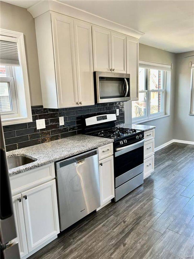 Apartment for rent at 7227-7229 Balson Ave, Saint Louis, MO 63130