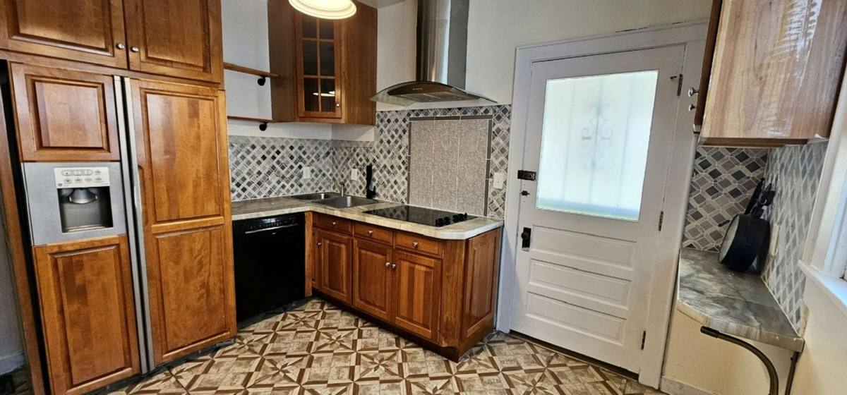 House for rent at 832 Hazel St, Louisville, KY 40211