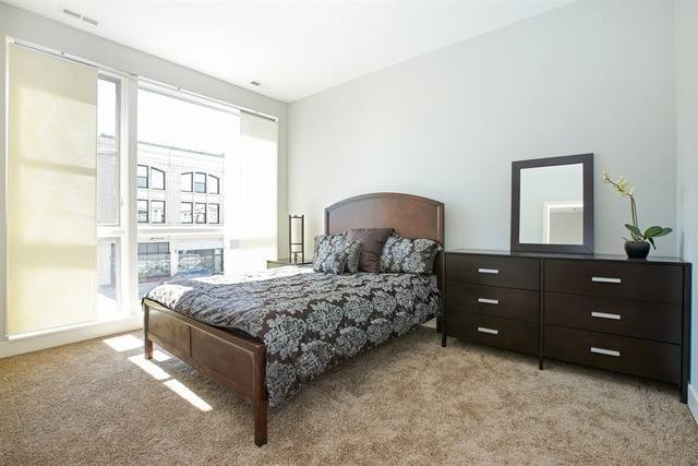 Apartment for rent at 2740 W N Ave, Chicago, IL 60647