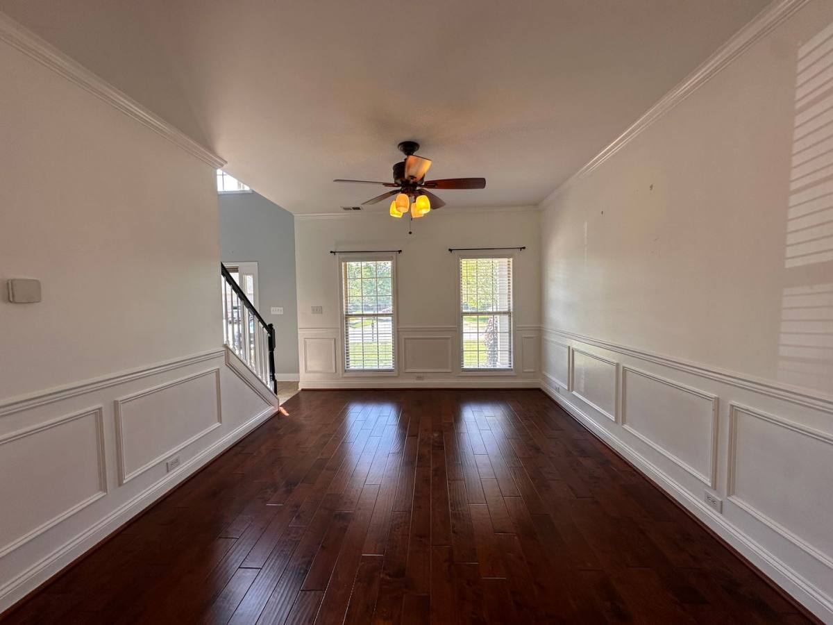 Apartment for rent at 8909 Gentlewind Way, Louisville, KY 40291