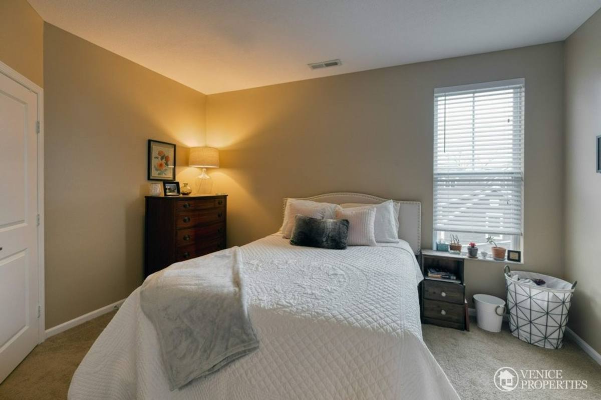 Apartment for rent at 1784 Drayton Court, Columbus, OH 43212