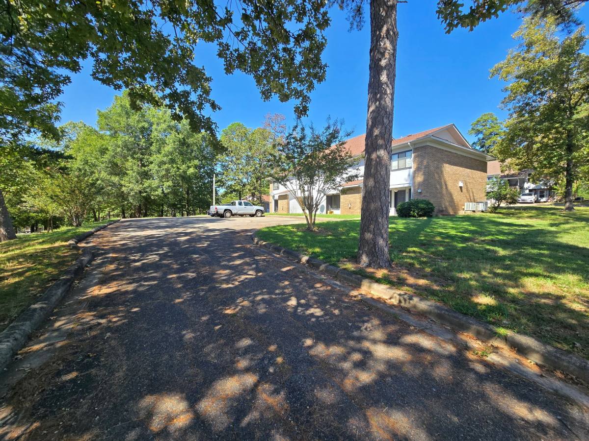 Apartment for rent at 400 N Conway, Heber Springs, AR 72543