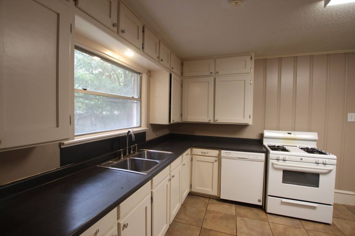 House for rent at 812 S Palmer, Tyler, TX 75701