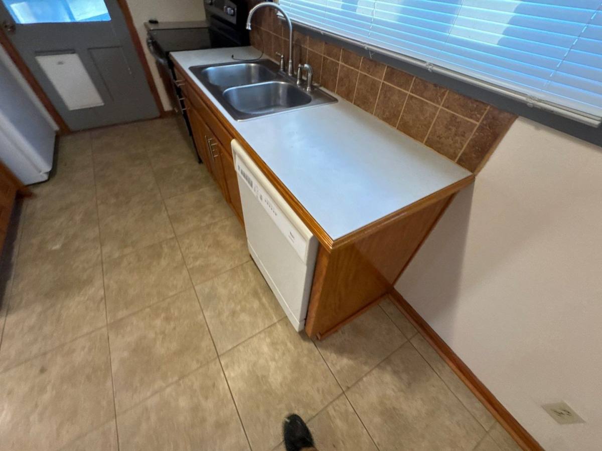 House for rent at 11508 E 51st St, Kansas City, MO 64133