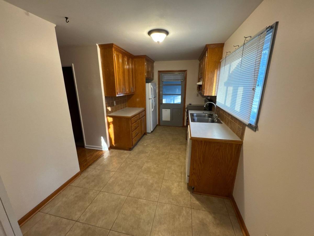 House for rent at 11508 E 51st St, Kansas City, MO 64133