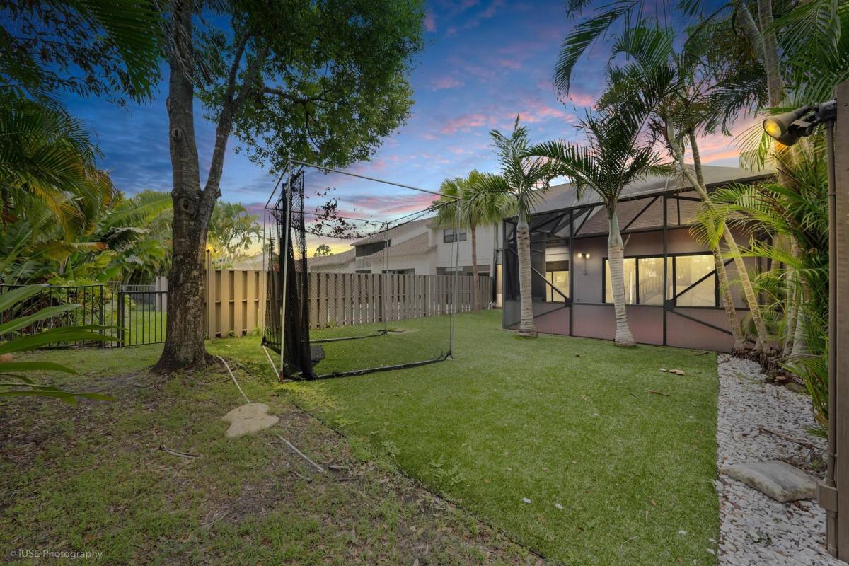 Townhouse for rent at 525 Bayfront Dr, Boynton Beach, FL 33435