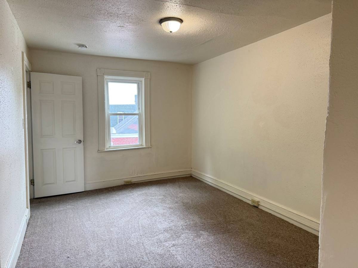 Apartment for rent at 454 W King St, Lancaster, PA 17603