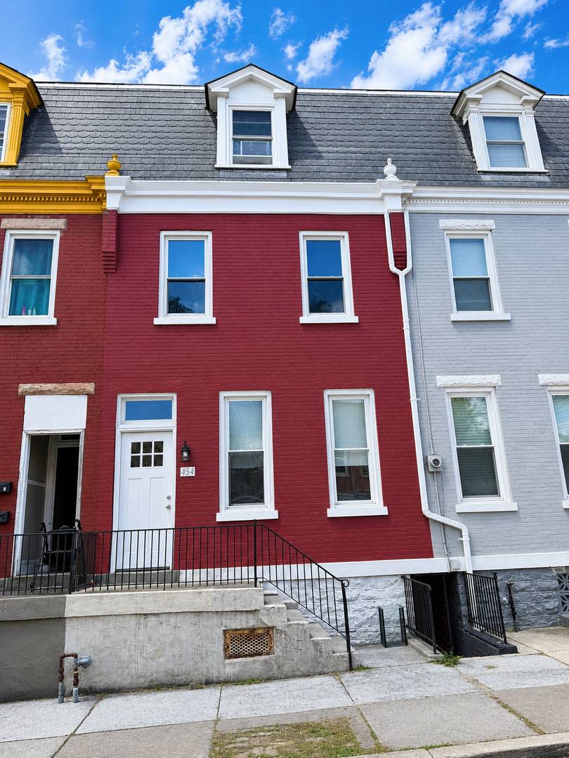 Apartment for rent at 454 W King St, Lancaster, PA 17603