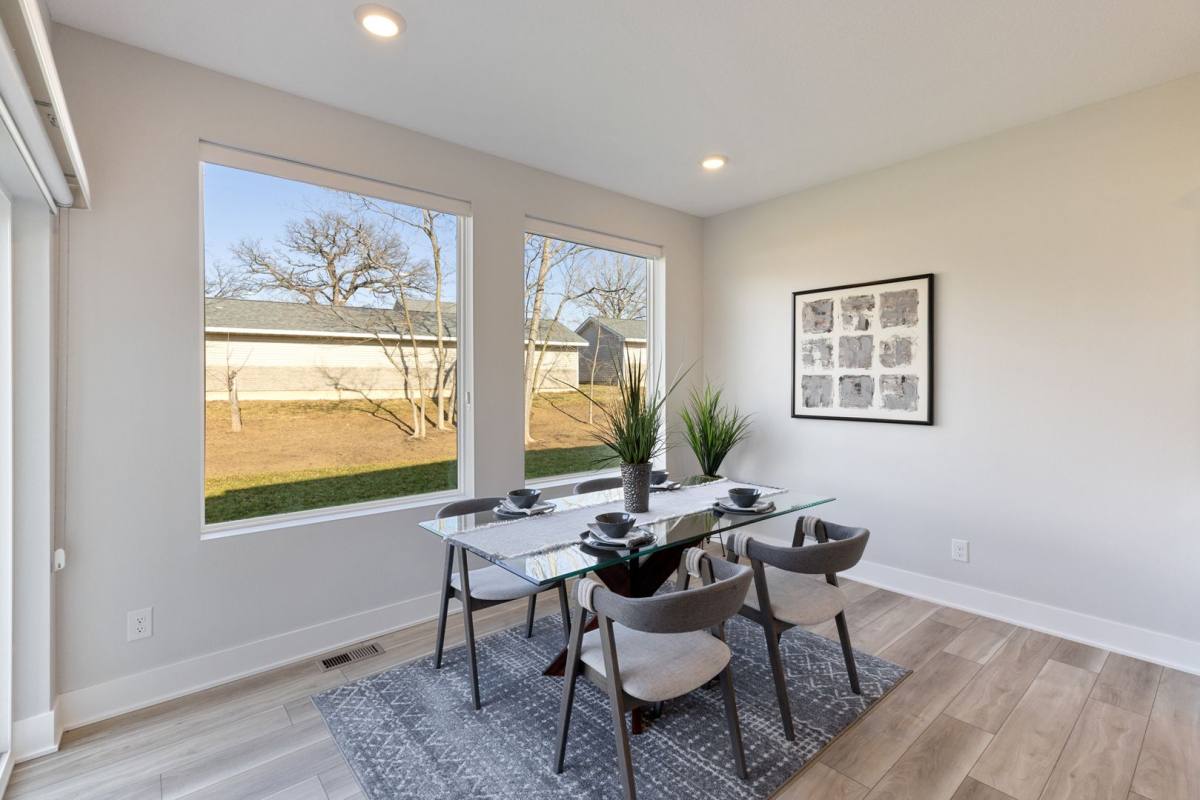 Apartment for rent at 924 Lincoln Way, Polk City, IA 50226