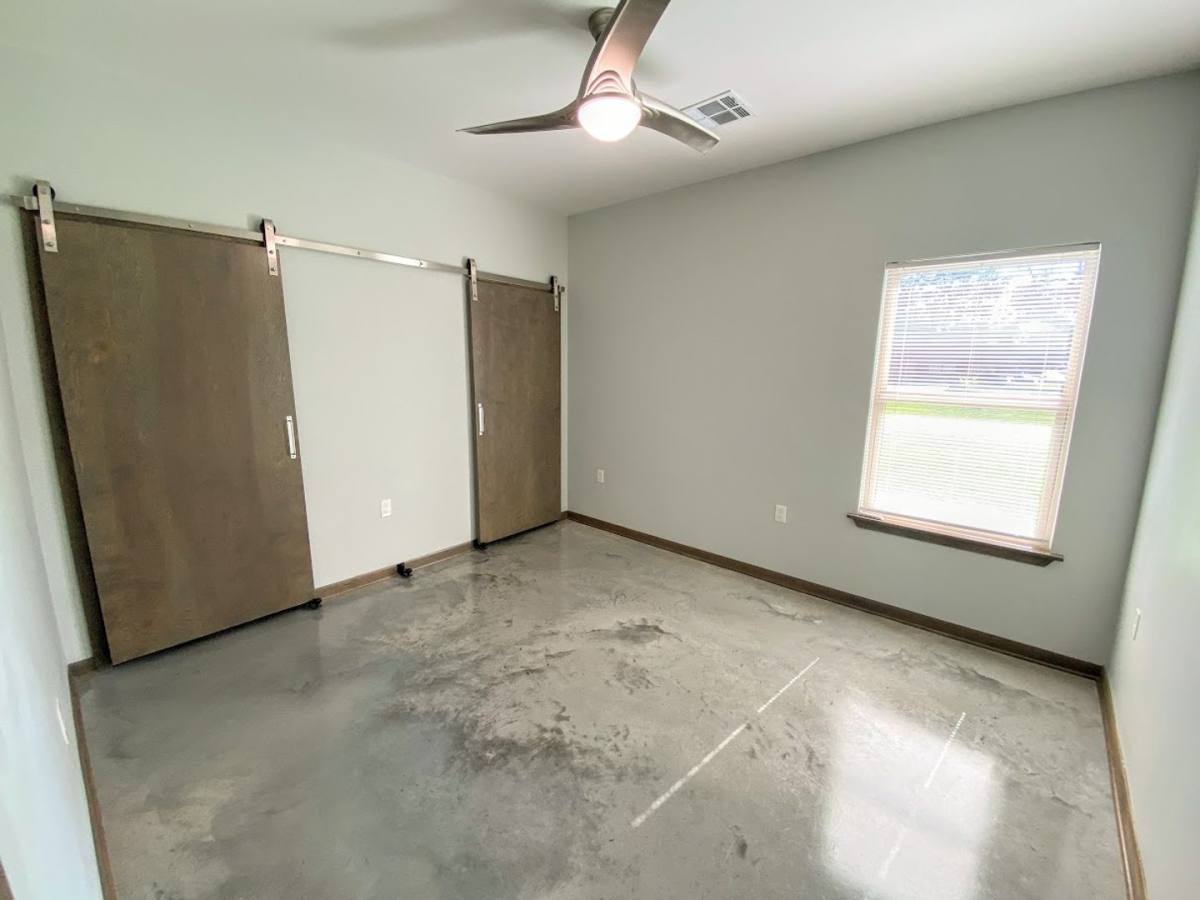 Apartment for rent at 144 Arlington Dr, Lake Charles, LA 70605