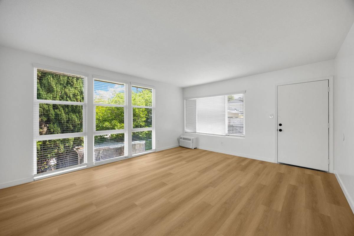 Apartment for rent at 13421 Penn St, Whittier, CA 90602