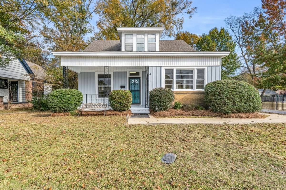 House for rent at 402 N Gloster St, Tupelo, MS 38804