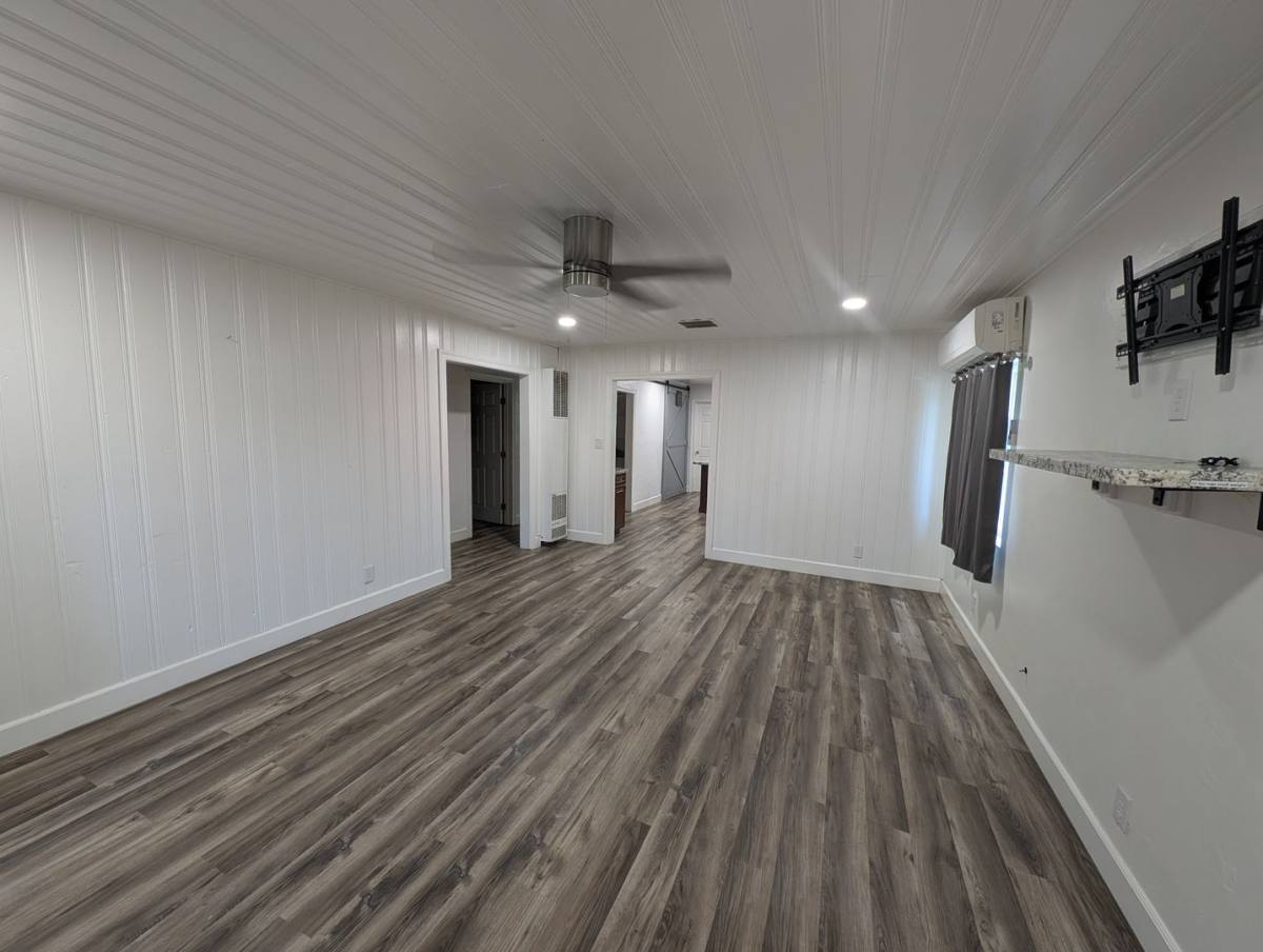 House for rent at 5499 Balls Ferry Rd, Anderson, CA 96007
