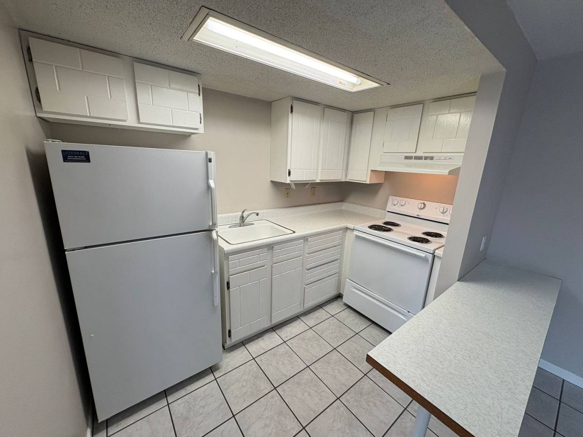 Apartment for rent at 1218 Pomeroy St, Manhattan, KS 66502