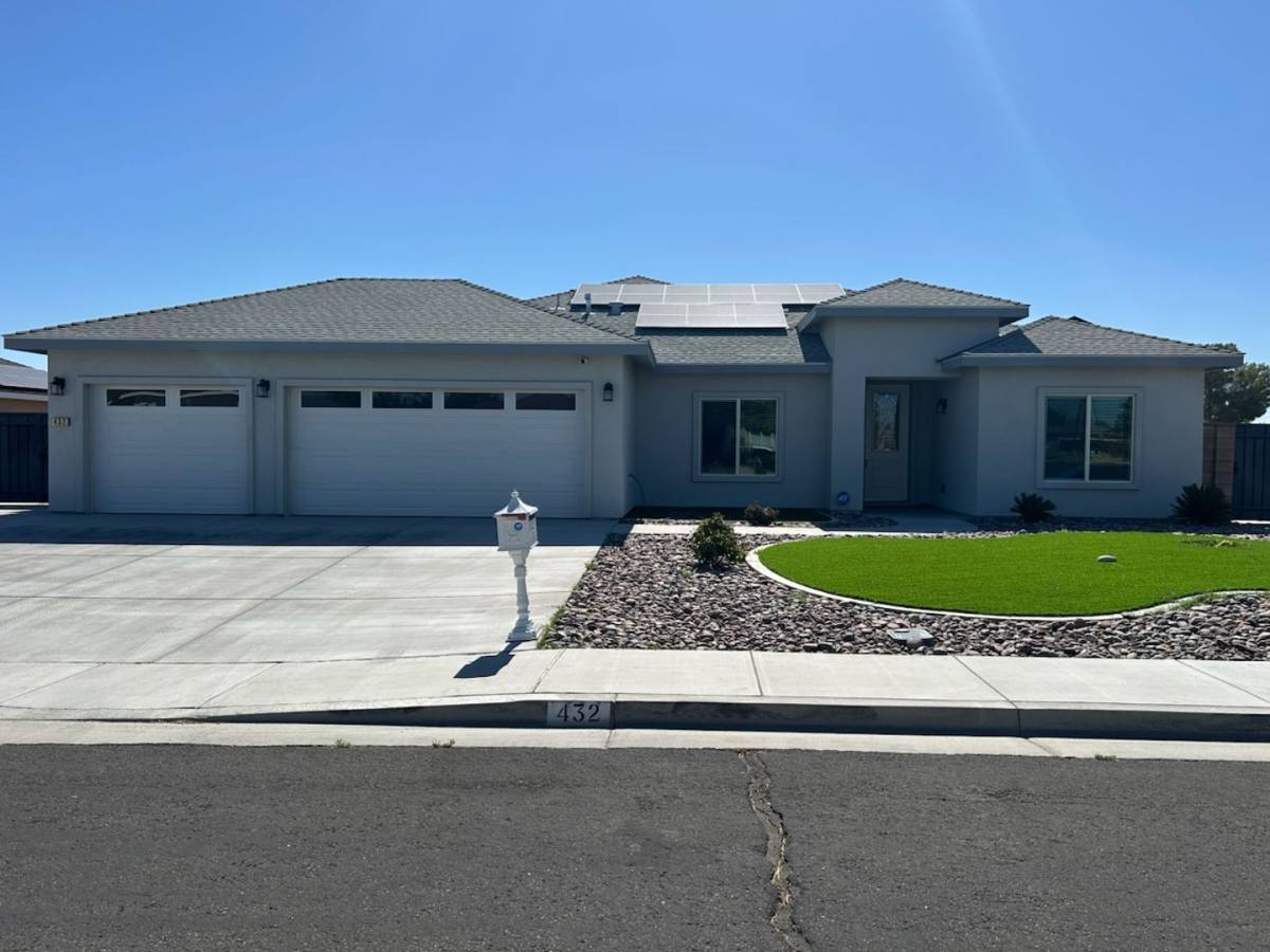 House for rent at 432 Thomas St, Ridgecrest, CA 93555
