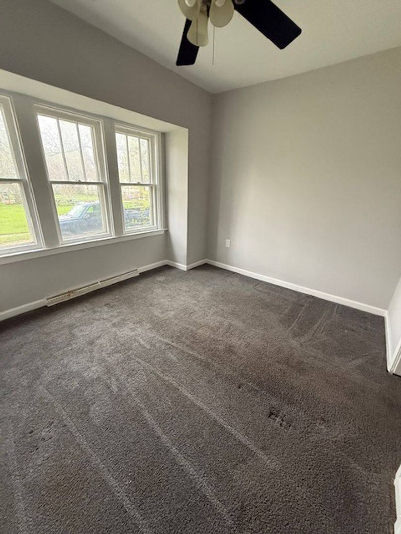 House for rent at 15611 Glander, Eastpointe, MI 48021