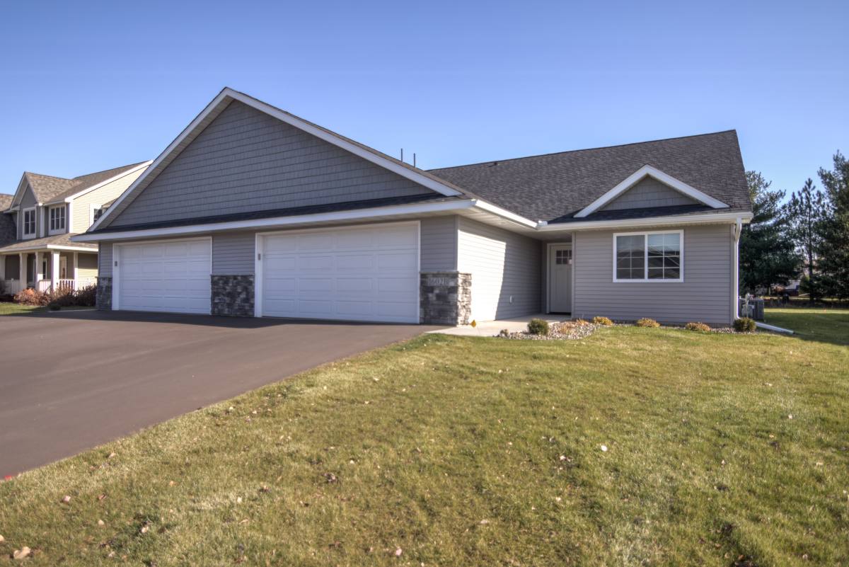 Townhouse for rent at 1624-B Gunston Dr, New Richmond, WI 54017